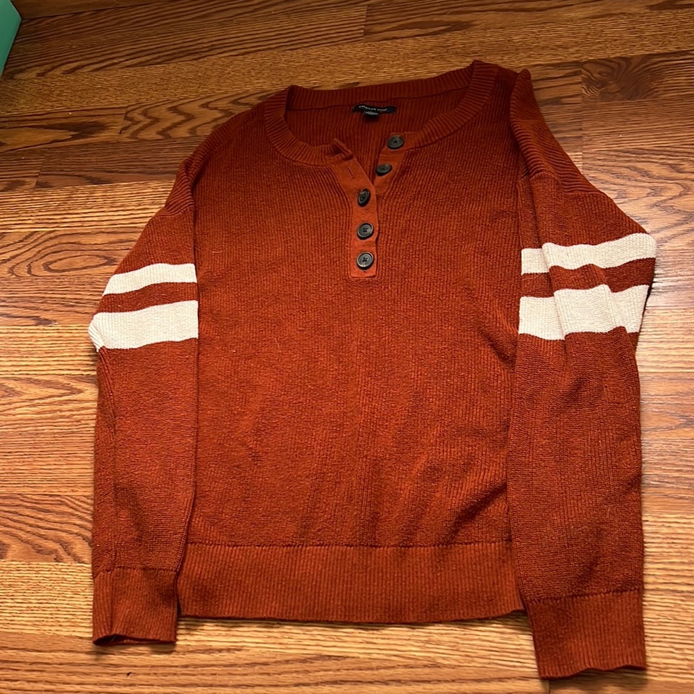 American eagle burnt orange sweater